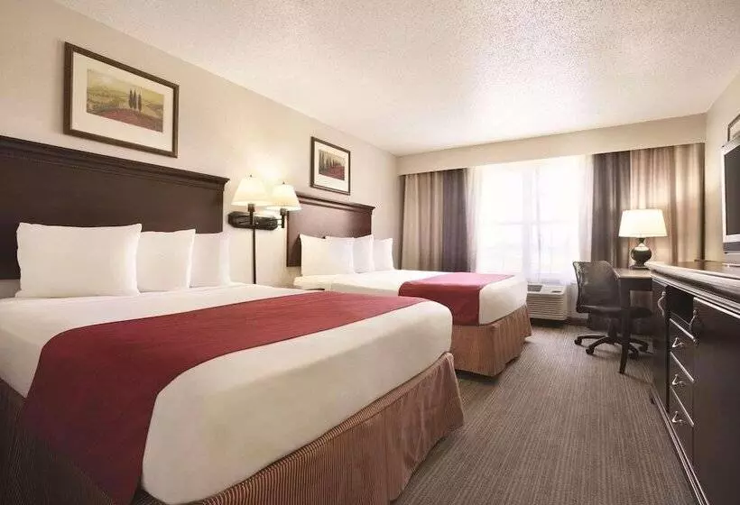 هتل Country Inn & Suites By Radisson, Moline Airport, Il