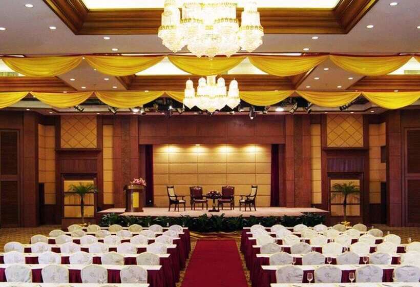 Gladden Hotel Shilong