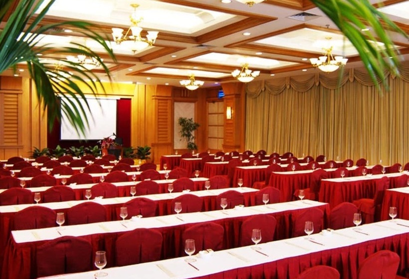 Gladden Hotel Shilong