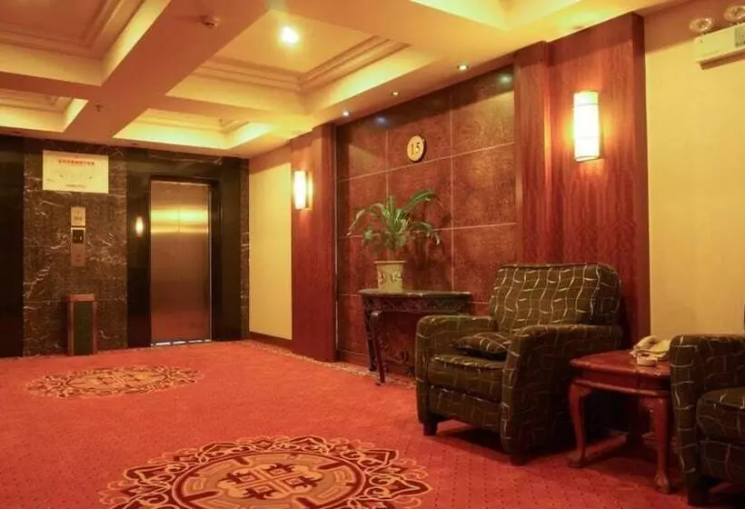 Gladden Hotel Shilong