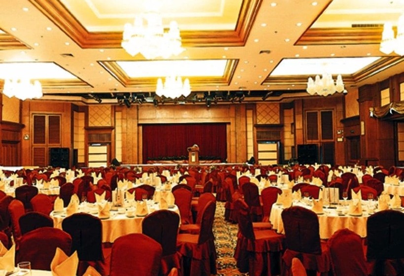 Gladden Hotel Shilong