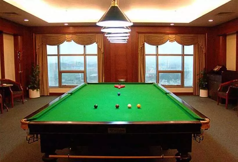 Gladden Hotel Shilong