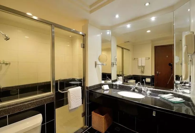 Gladden Hotel Shilong