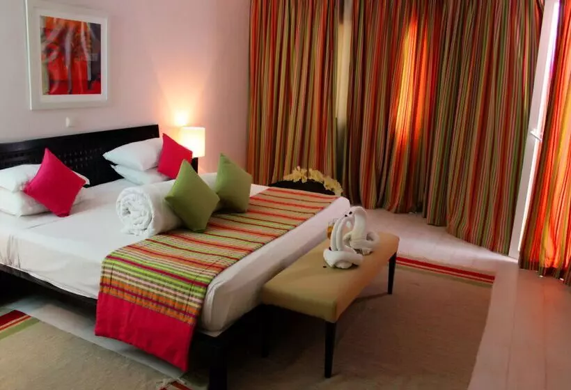 Отель Royal Tulip Taj Sultan