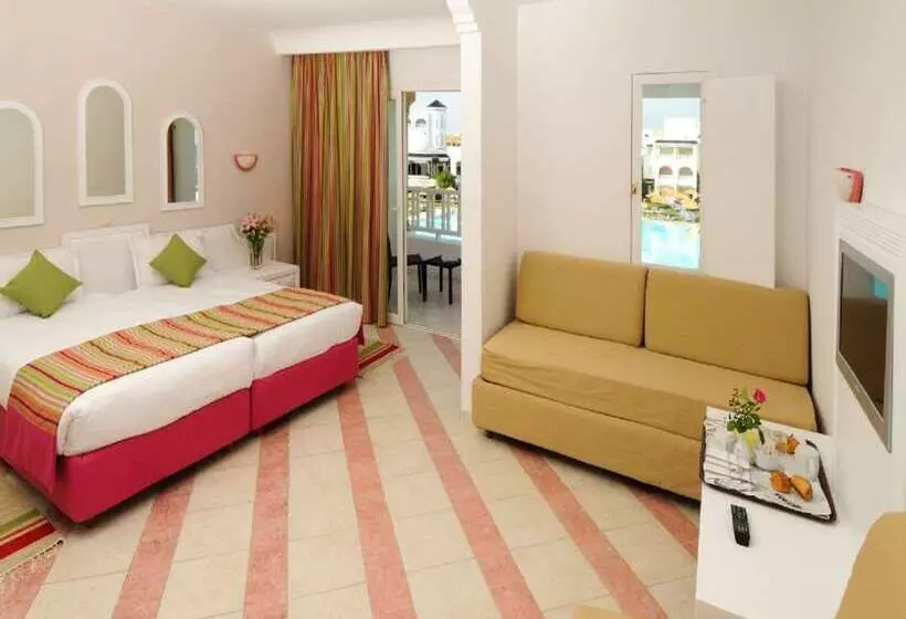 Отель Royal Tulip Taj Sultan