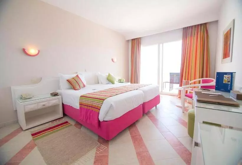 Отель Royal Tulip Taj Sultan