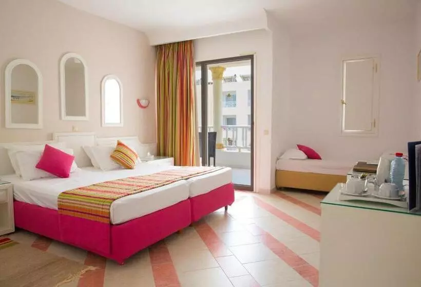 Отель Royal Tulip Taj Sultan