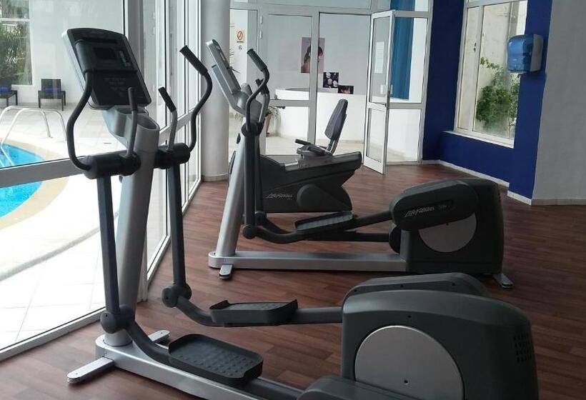 호텔 Royal Tulip Taj Sultan