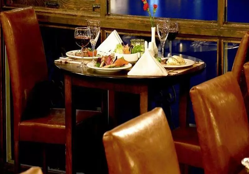 Korumar Hotel Deluxe