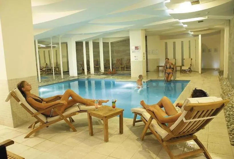 Korumar Hotel Deluxe