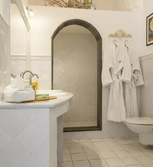 Отель Lisca Bianca