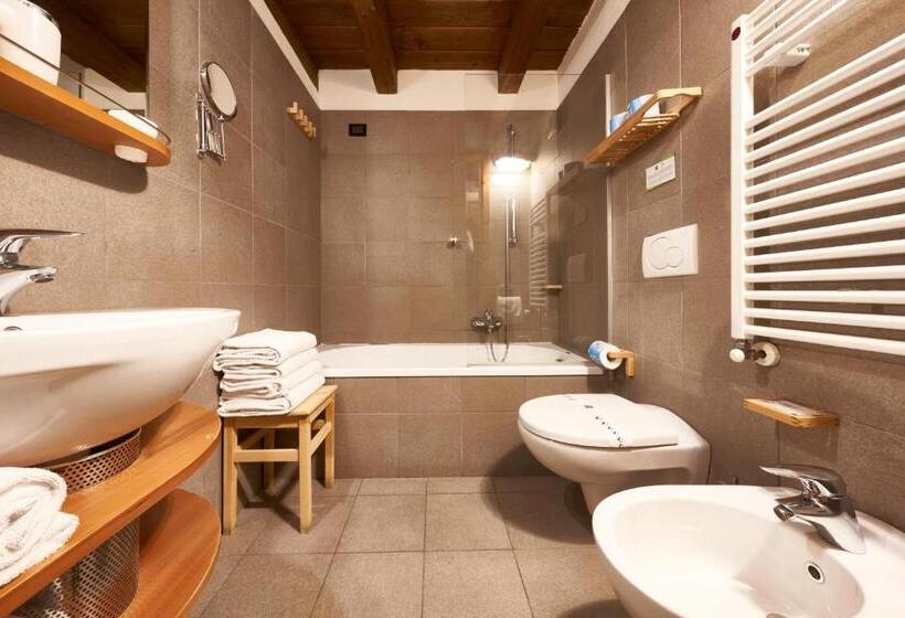 Ih Hotels Courmayeur Mont Blanc