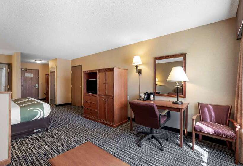 فندق Quality Inn & Suites Wellington   Fort Collins