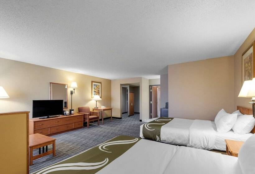 فندق Quality Inn & Suites Wellington   Fort Collins