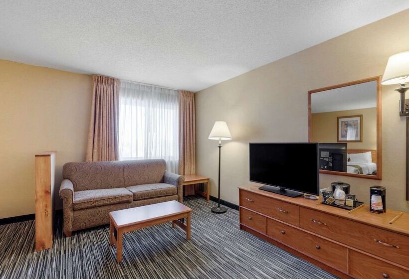 فندق Quality Inn & Suites Wellington   Fort Collins