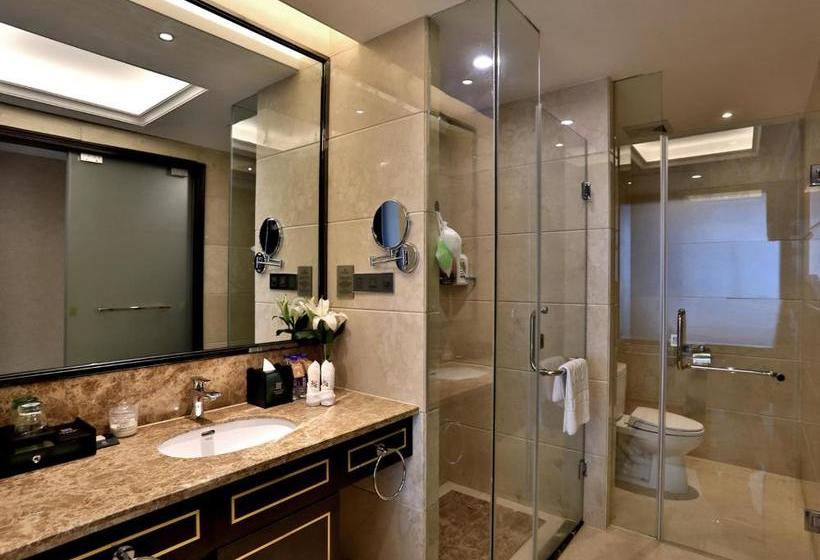 Hotelli Yiwu Zhonglian Kaixin