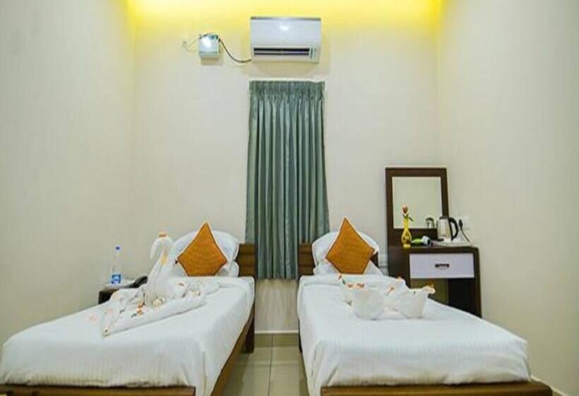 בית מלון כפרי Fab Chakkra Residency