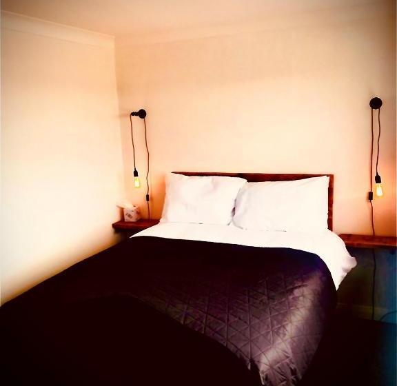 فندق Ocean View Bar & Rooms