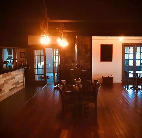 ホテル Ocean View Bar & Rooms