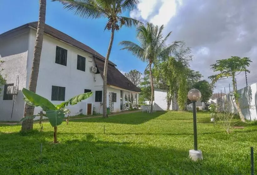 هتل Villa Ameera Malindi