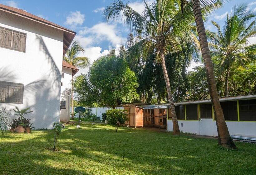 هتل Villa Ameera Malindi