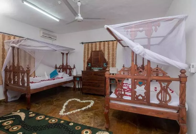 هتل Villa Ameera Malindi