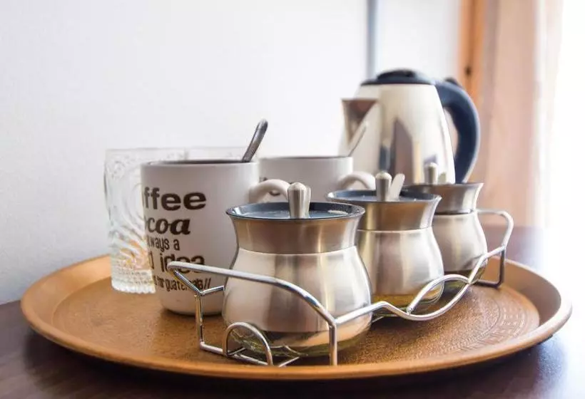 Majatalo 112 On Kloof Guesthouse