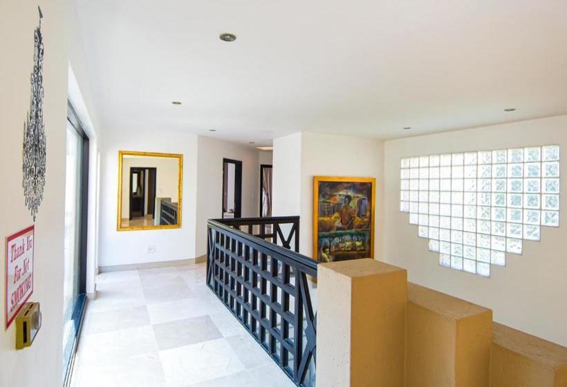 Pension 112 On Kloof Guesthouse