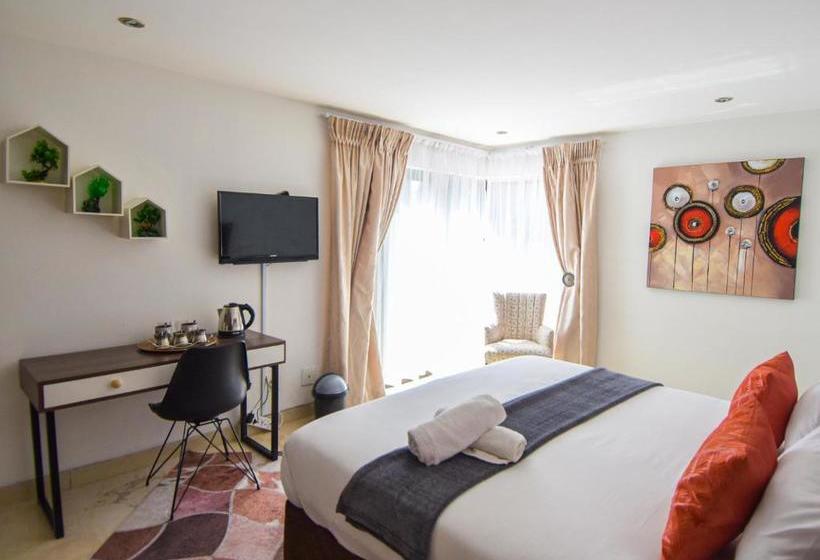 Pension 112 On Kloof Guesthouse