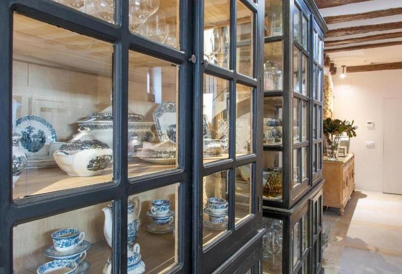 پانسیون Los Canilleros