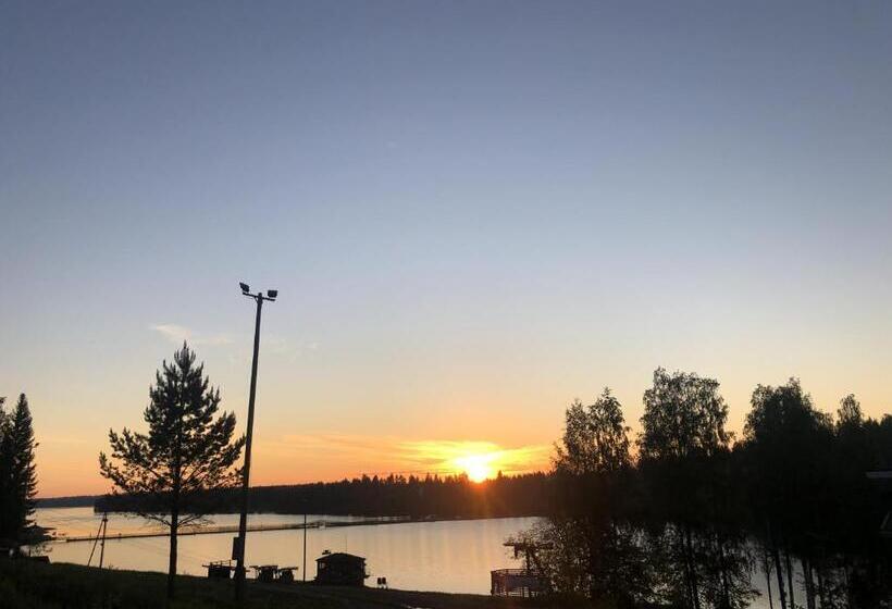 פנסיון Tahkonhovi Golden Chalet