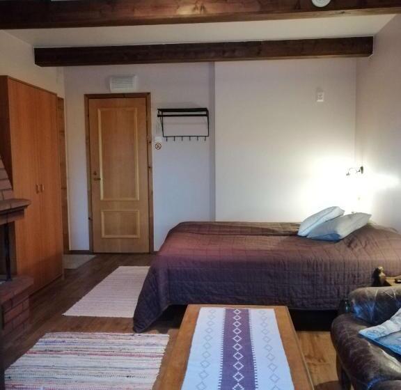 פנסיון Tahkonhovi Golden Chalet