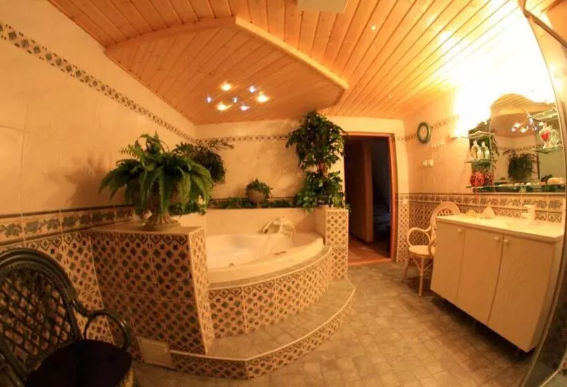 Majatalo Tahkonhovi Golden Chalet