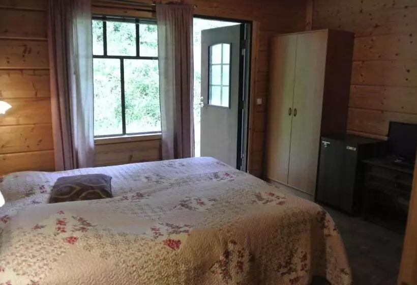 Majatalo Tahkonhovi Golden Chalet