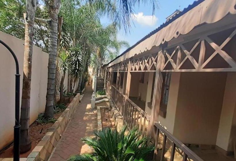 Bed & Breakfast Karl Heyne Guesthouse Double Room