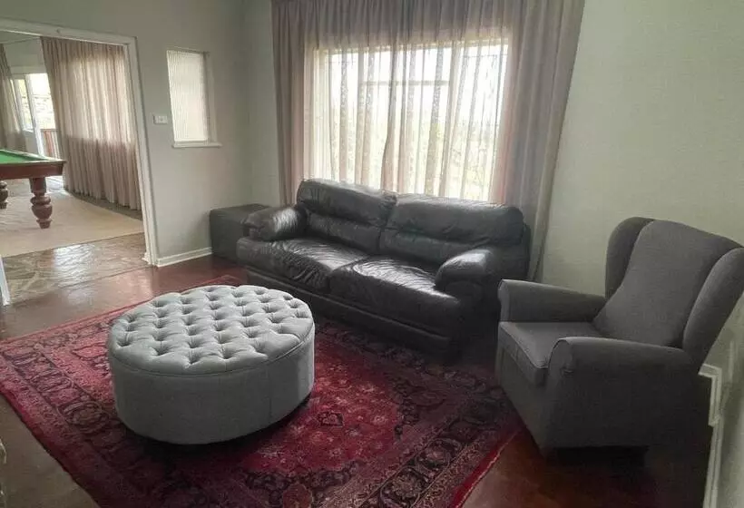 ベッドアンドブレックファースト The Gregory