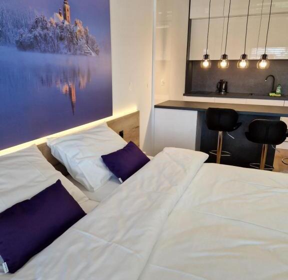 Bed & Breakfast Rezidenca Pipanova