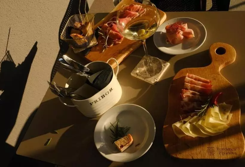 Bed & Breakfast Rezidenca Pipanova