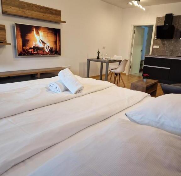 Bed & Breakfast Rezidenca Pipanova