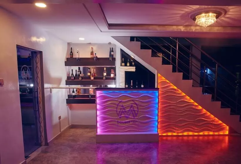 Hotel Double M Exquisite Suites And Lounge