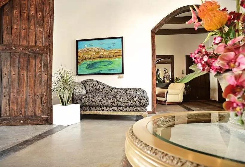 Hotelli Hacienda Viga 2020