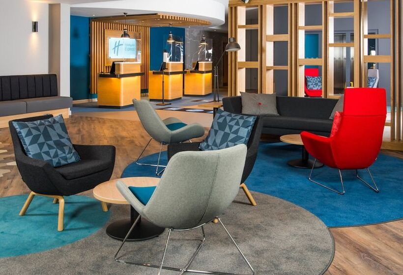 فندق Holiday Inn Express   Bicester, An Ihg