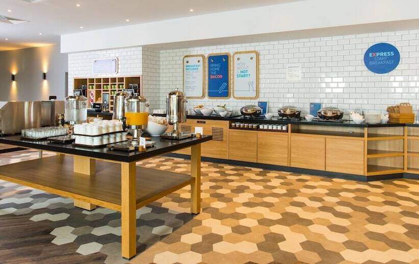 فندق Holiday Inn Express   Bicester, An Ihg