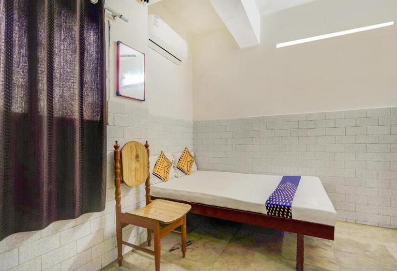 هتل Spot On 67422 Umiya Galaxy