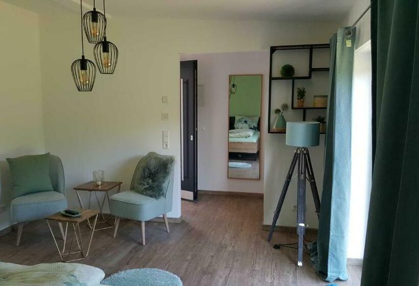 Отель Weinlodge Am Geissberg