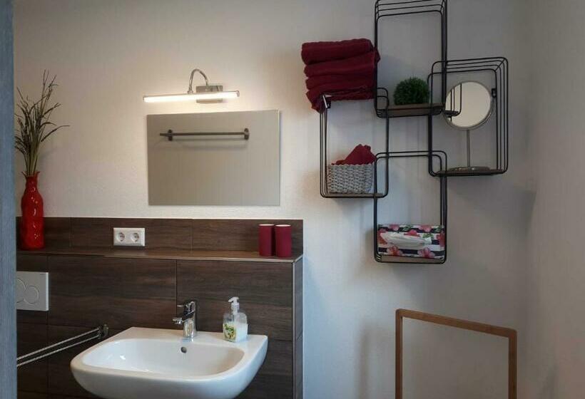 Отель Weinlodge Am Geissberg