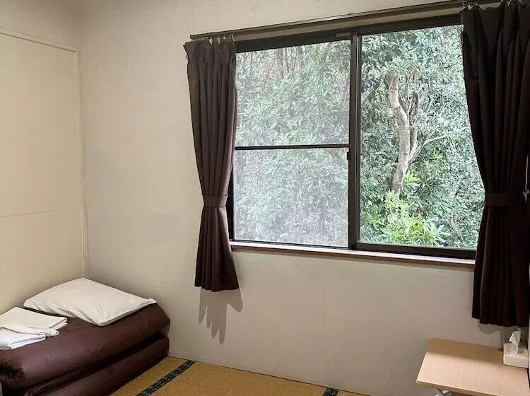 هتل Yakushima Guesthouse Suginoko