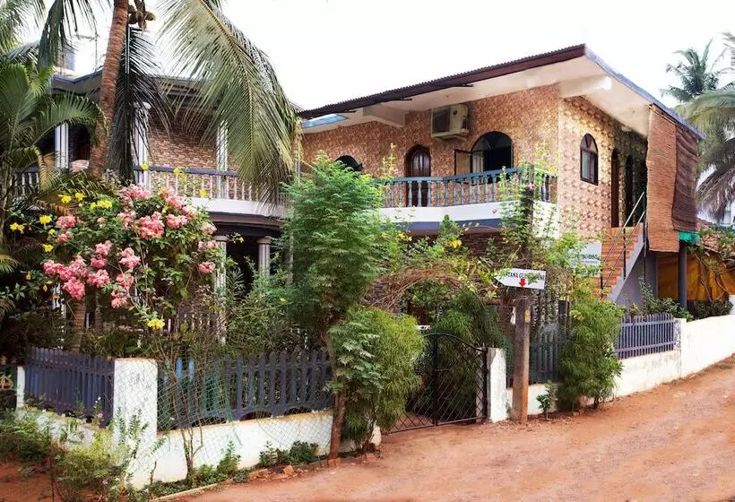 ペンション Santana Guest House