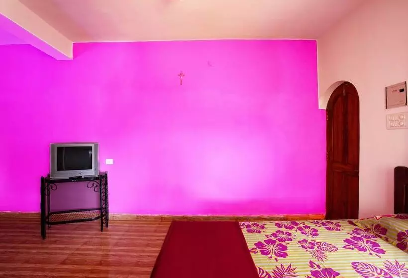 ペンション Santana Guest House
