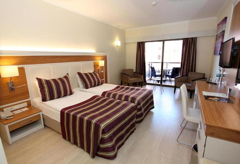 בית מלון כפרי Aqi Pegasos Royal